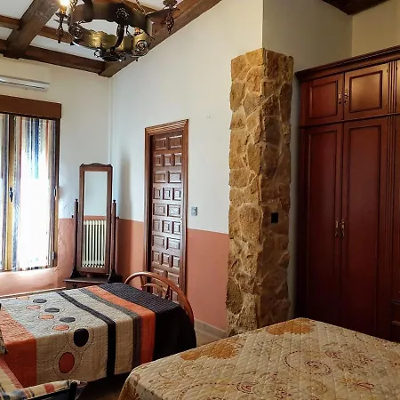 Holiday home Casa Rural El Palomar Pedro Munoz